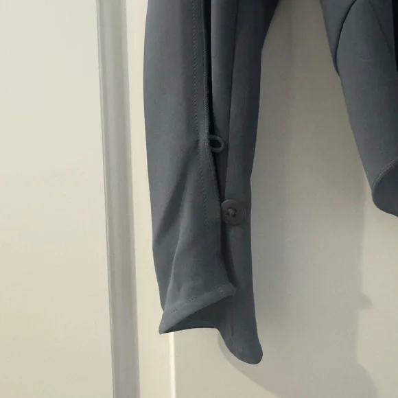 NWOT - Aritzia Babaton Martin Blouse in Dark Slate - Picture 7 of 10